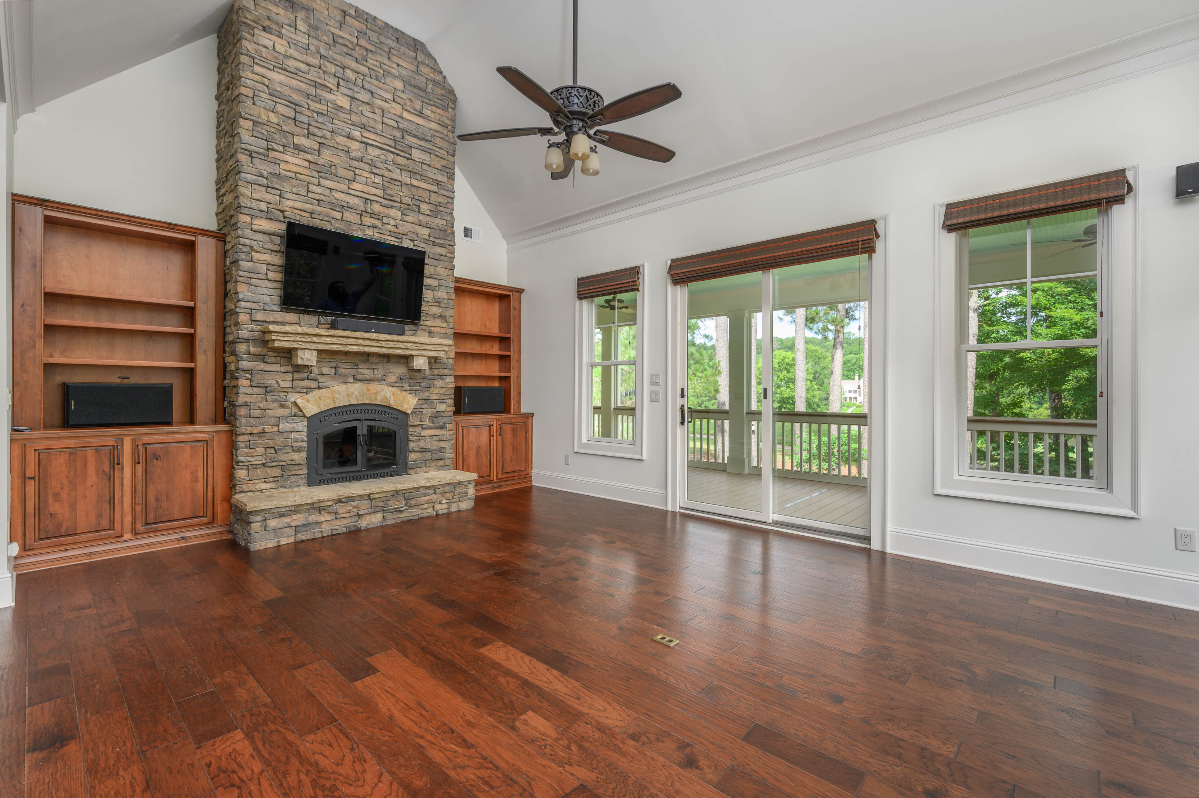 1080 Club Pointe Circle image 10
